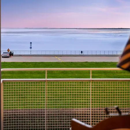 شقة Strand-apartment, Strandkorb, Meeresrauschen, Parkplatz *